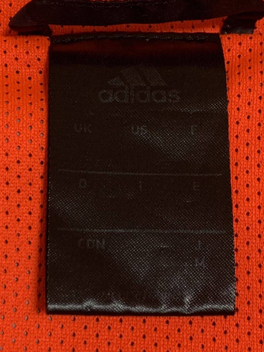 adidasFCバイエルンミュンヘンマウンテンパーカー 大き目メンズM adidasFCバイエルンミュンヘンマウンテンパーカー 大き目メンズM