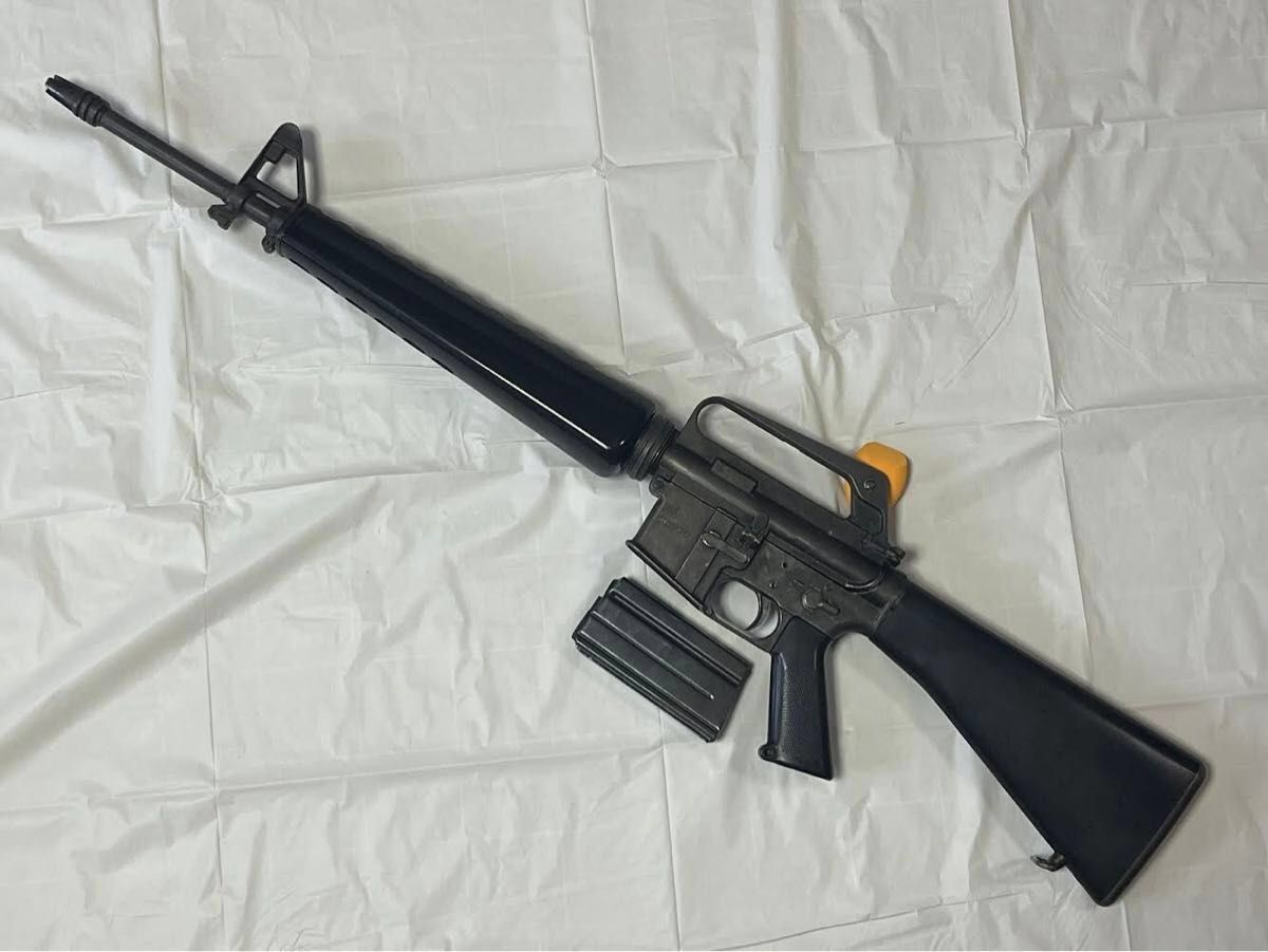 MGC SMG規格モデルガン M16A1ブローバック(発火用) カート5発付 MGC SMG規格モデルガン M16A1ブローバック(発火用) カート5発付