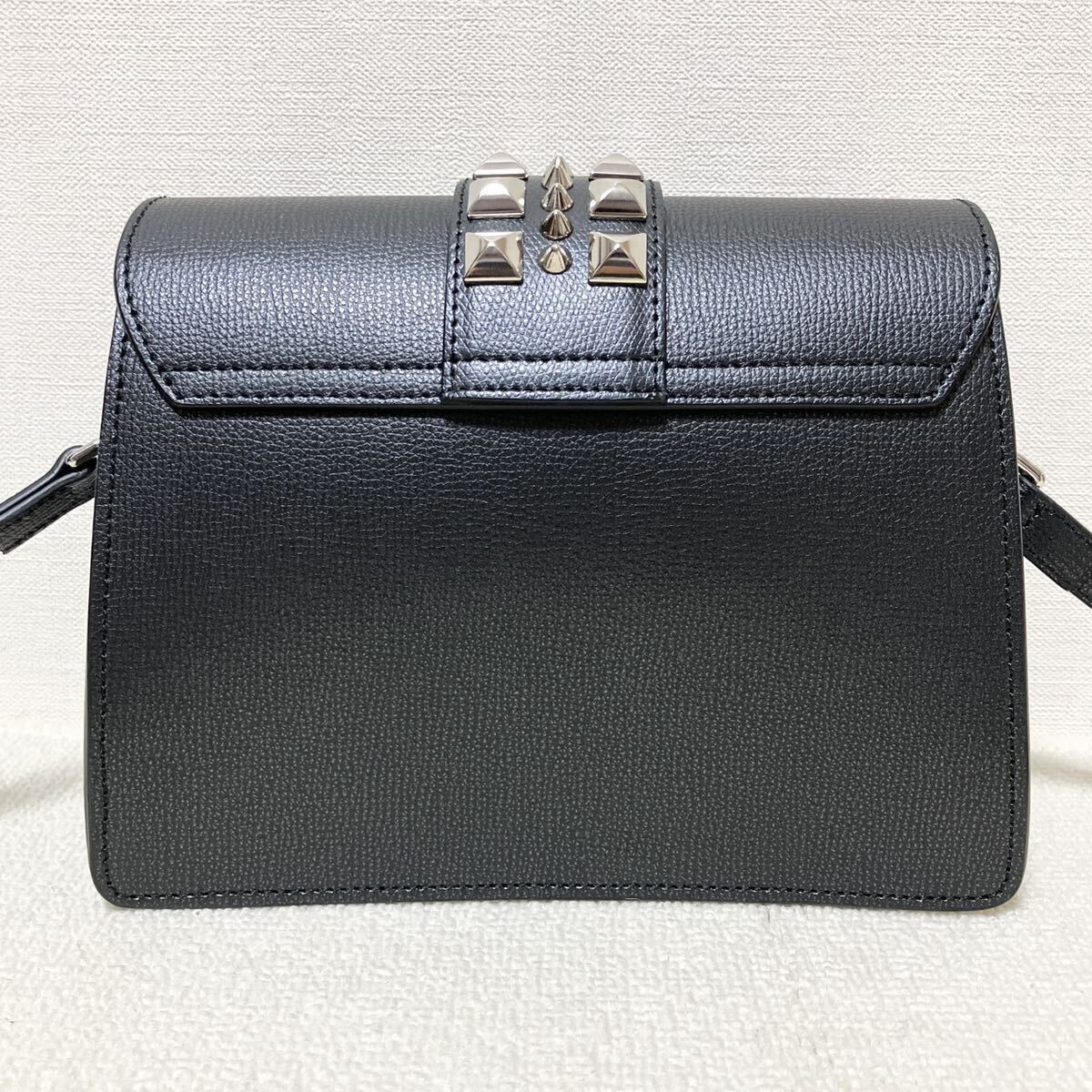 極美品 希少 VALENTINO ヴァレンティノ ヴァレンチノ レザー 極美品 希少 VALENTINO ヴァレンティノ ヴァレンチノ レザー