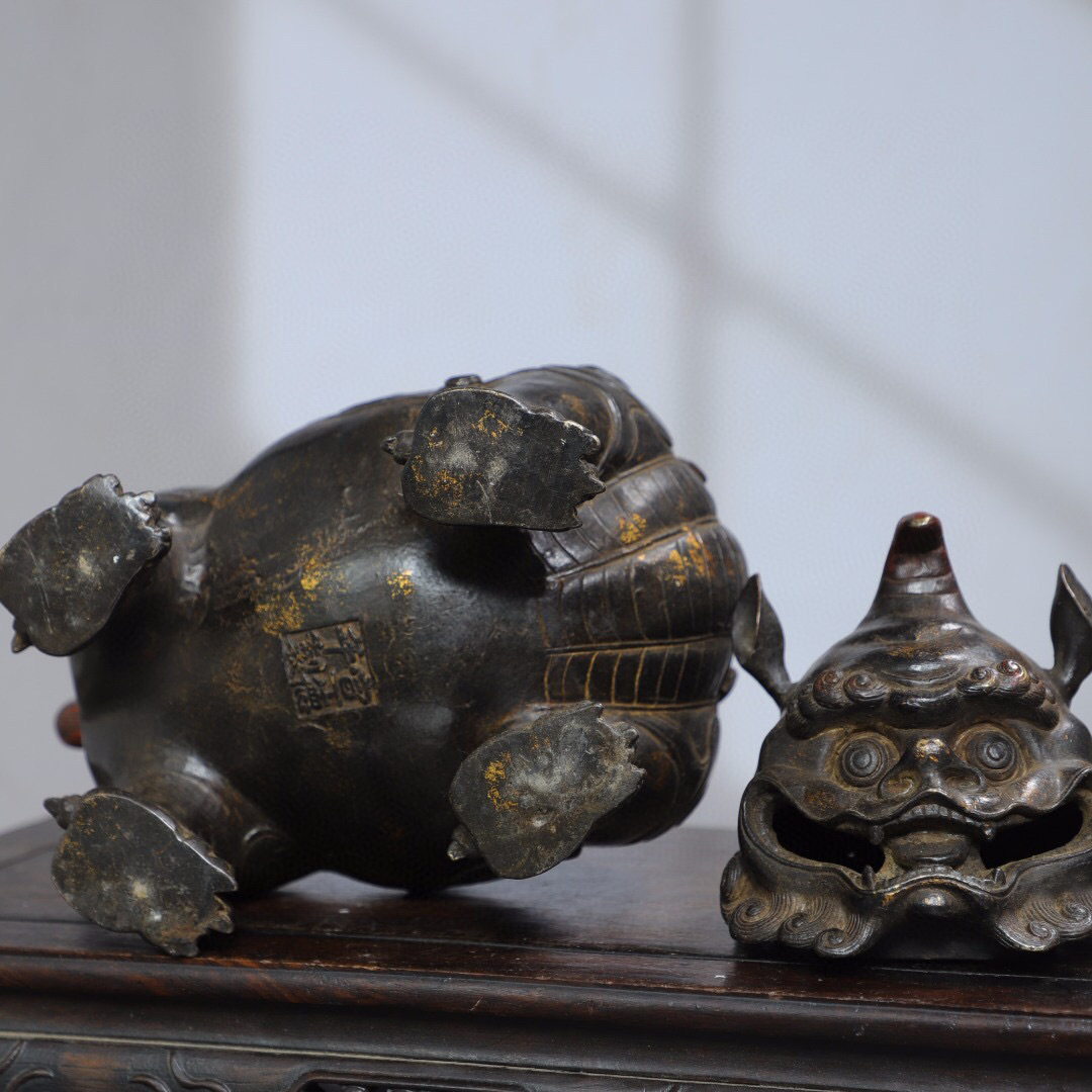 古寶奇蔵】銅製・拓金・瑞獣熏香炉・置物・賞物・中国時代美術 古寶奇蔵】銅製・拓金・瑞獣熏香炉・置物・賞物・中国時代美術