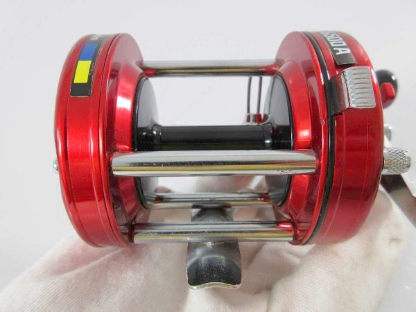 ABU アブアンバサダー 6500A 801000 /管理AT3083/02 フィッシング ABU アブアンバサダー 6500A 801000 /管理AT3083/02 フィッシング