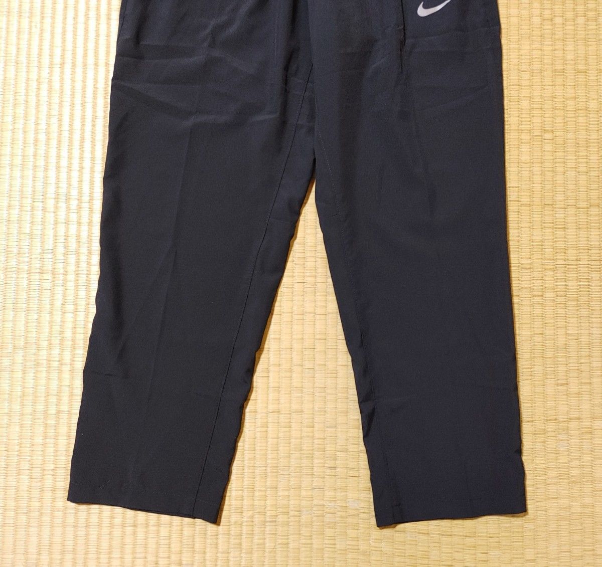 新品未使用タグ付き NIKE DRI-FIT・パンツ・サイズL ロゴ 新品未使用タグ付き NIKE DRI-FIT・パンツ・サイズL ロゴ