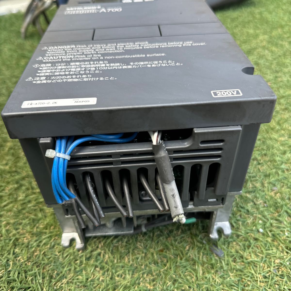 4E042 保証付き 三菱電機 MITSUBISHI INVERTER FR-A720-2.2K 4E042 保証付き 三菱電機 MITSUBISHI INVERTER FR-A720-2.2K