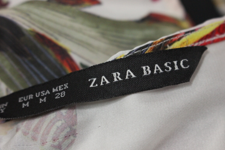 DLB470■100日元開始！5000日元以上運費免費！ZARA BASIC 颯拉花序梗 雪紡連衣裙尺寸M    原文:DLB470■100円スタート！5000円以上送料無料！ZARA BASIC ザラ 花柄 シフォンワンピース サイズM