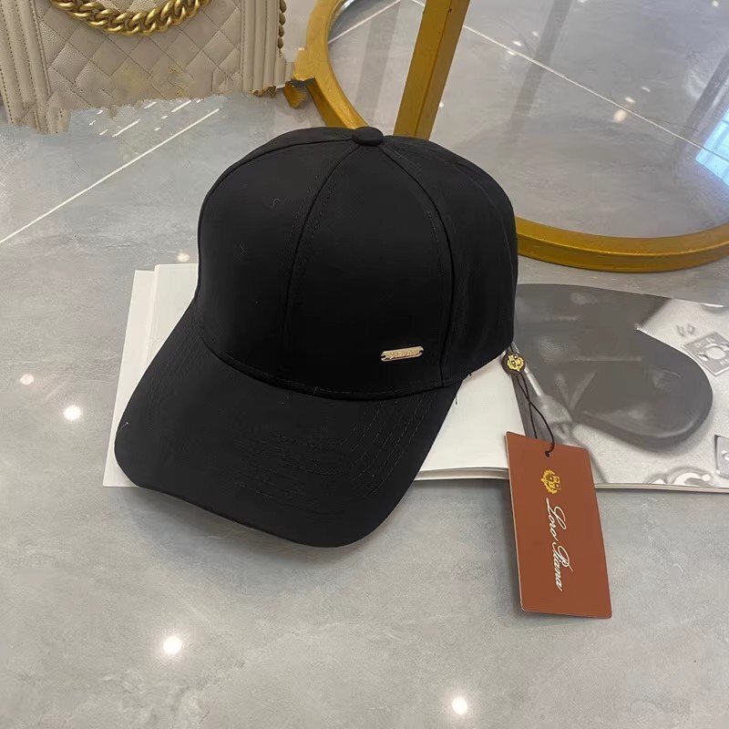 Loro Piana　ロロピアーナ　帽子　キャップ　野球帽子　ハット　男女兼用 b2365