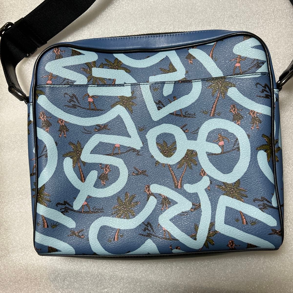 極美品】COACH × キースヘリング コラボ ショルダーバッグ 極美品】COACH × キースヘリング コラボ ショルダーバッグ
