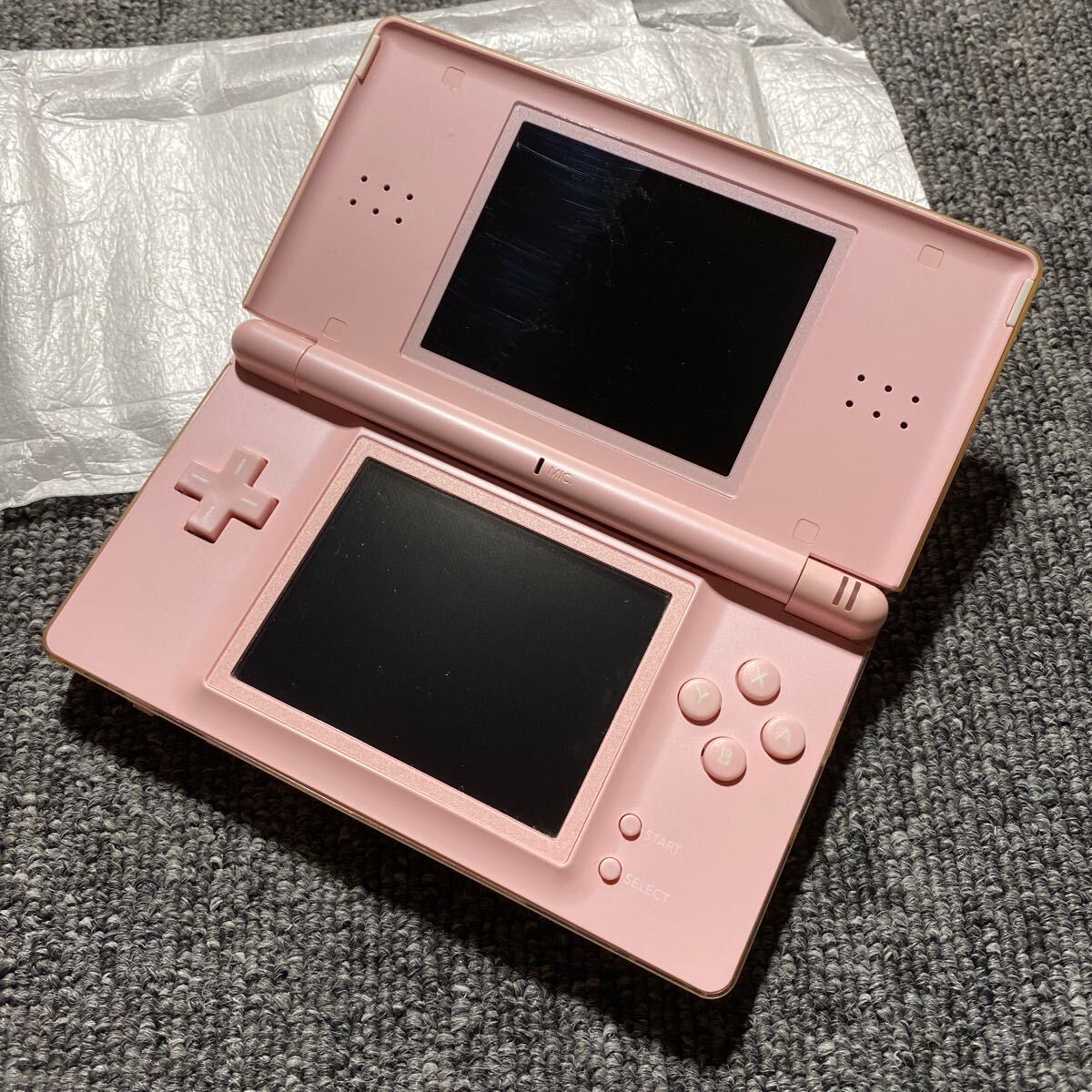 ニンテンドーDS Lite ノーブルピンク UJF12621533|Yahoo!フリマ ニンテンドーDS Lite ノーブルピンク UJF12621533|Yahoo!フリマ