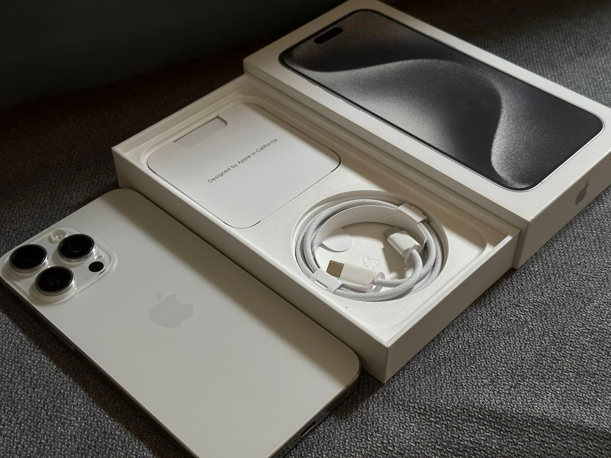 良品】Apple iPhone15 ProMax SIMフリー 256GBバッテリー100 良品】Apple iPhone15 ProMax SIMフリー 256GBバッテリー100