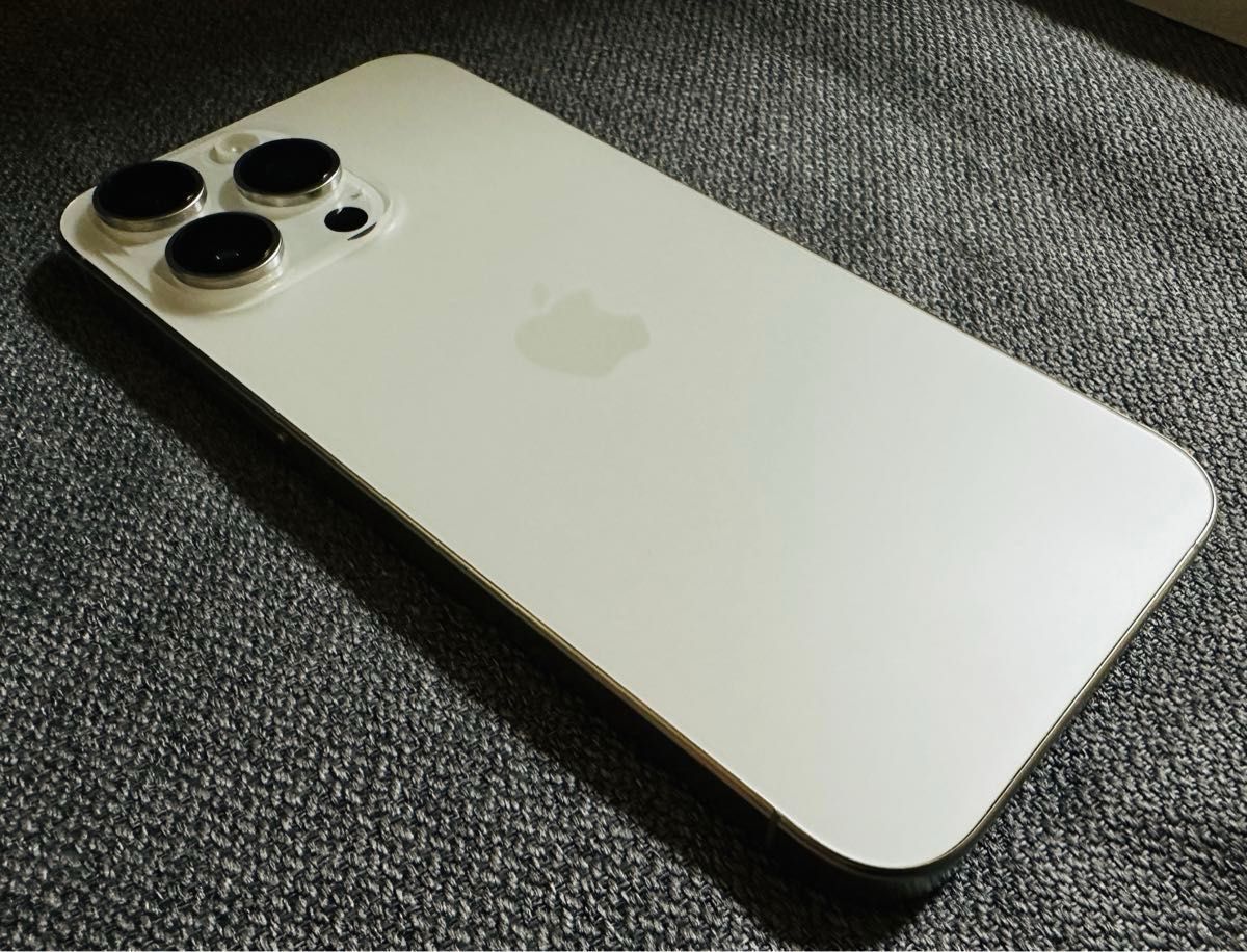 良品】Apple iPhone15 ProMax SIMフリー 256GBバッテリー100 良品】Apple iPhone15 ProMax SIMフリー 256GBバッテリー100