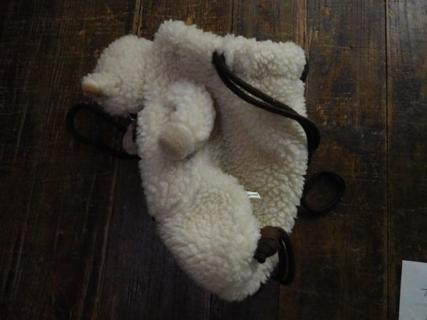 昭和レトロ　岩手県小岩井牧場koiwai 羊 日本製　ぬいぐるみlリュック　幼児用　sheep 24xh38d5cm 150g_画像2