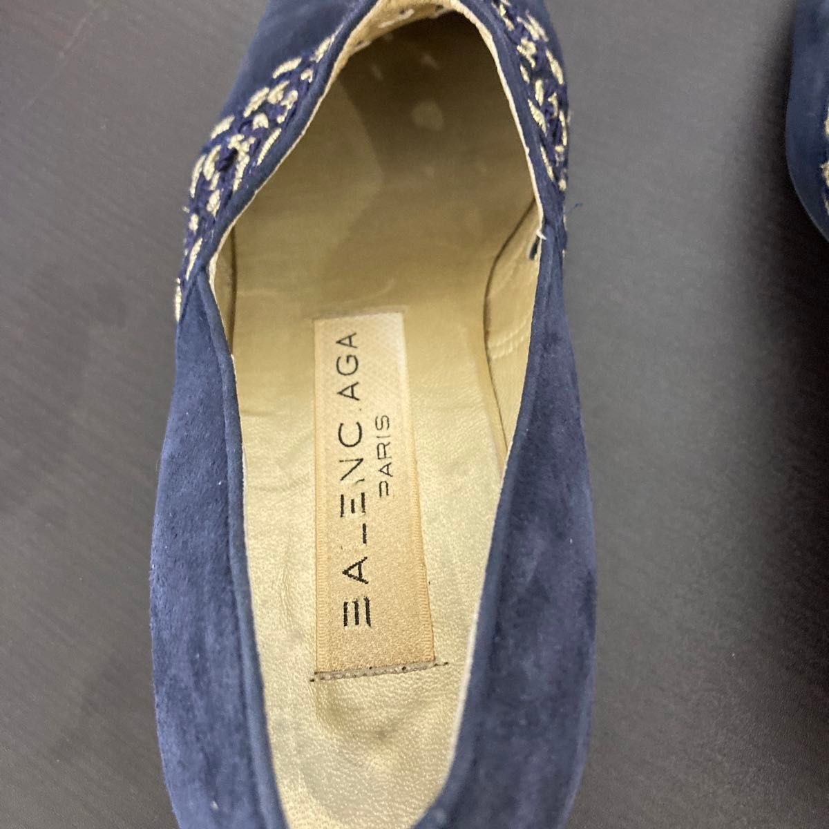 BALENCIAGA(バレンシアガ) パンプス ネイビー スエード素材 BALENCIAGA(バレンシアガ) パンプス ネイビー スエード素材