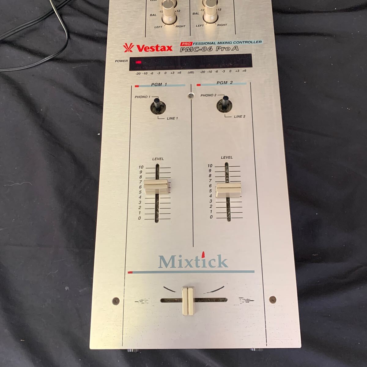 Vestax ベスタクス PMC-06 Pro A ミキサー DJミキサー 通電確認 Vestax ベスタクス PMC-06 Pro A ミキサー DJミキサー 通電確認