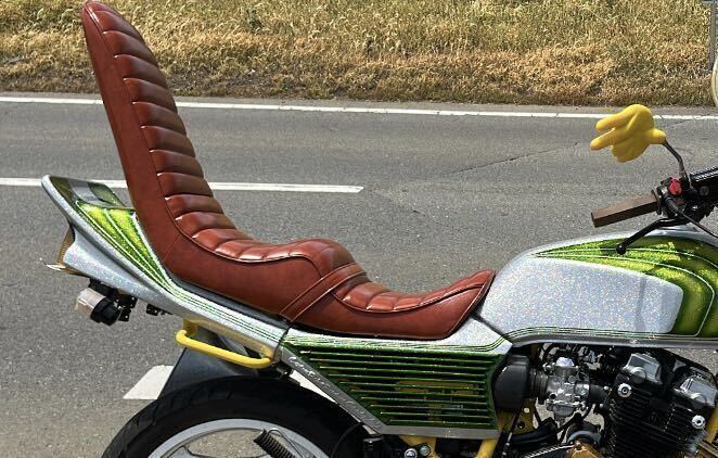 Yahoo!オークション - cbx400f cbx550f 川口 3段シート 希少 Yahoo!オークション - cbx400f cbx550f 川口 3段シート 希少
