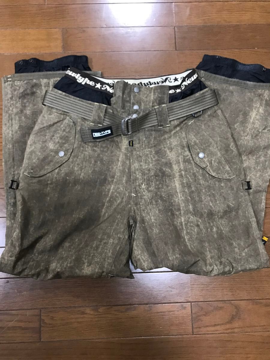 Newtype ニュータイプ スノーボードウェア ウェア 上下セット Newtype ニュータイプ スノーボードウェア ウェア 上下セット