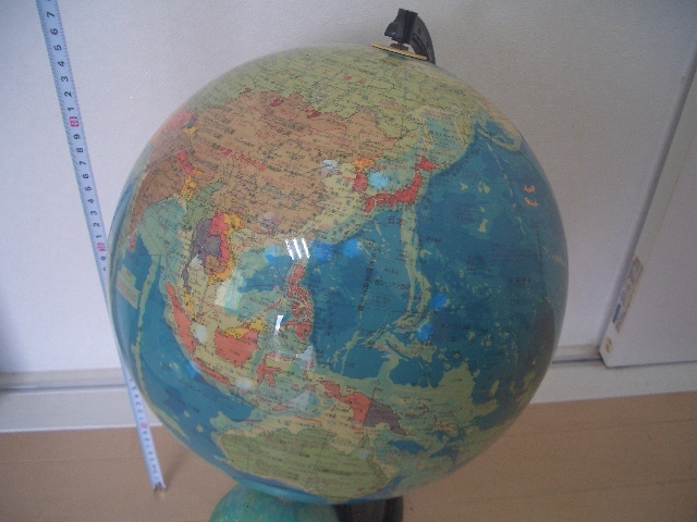 * globe & heaven lamp .* large size ~ education for (. shaku 1:42,470,000)1cm 424.7km *1986 year . writing company ( construction, work )*Premium( premium goods )