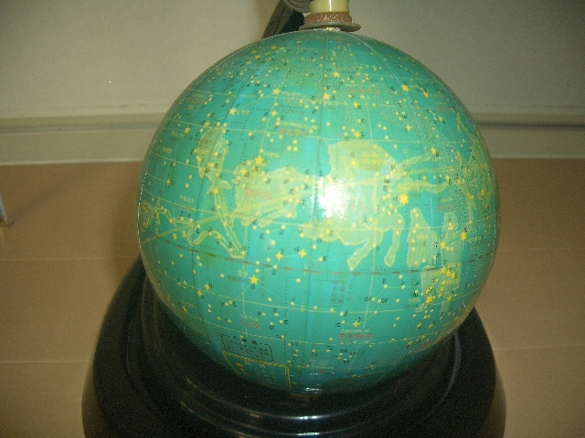 * globe & heaven lamp .* large size ~ education for (. shaku 1:42,470,000)1cm 424.7km *1986 year . writing company ( construction, work )*Premium( premium goods )