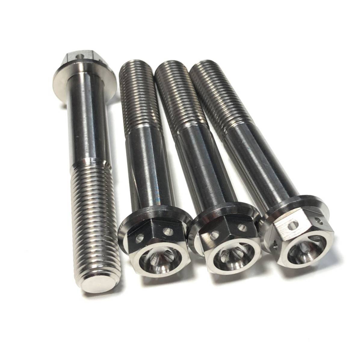 64チタン M10 P1 25 60mm 4本 フランジボルト チタン合金 64チタン M10 P1 25 60mm 4本 フランジボルト チタン合金