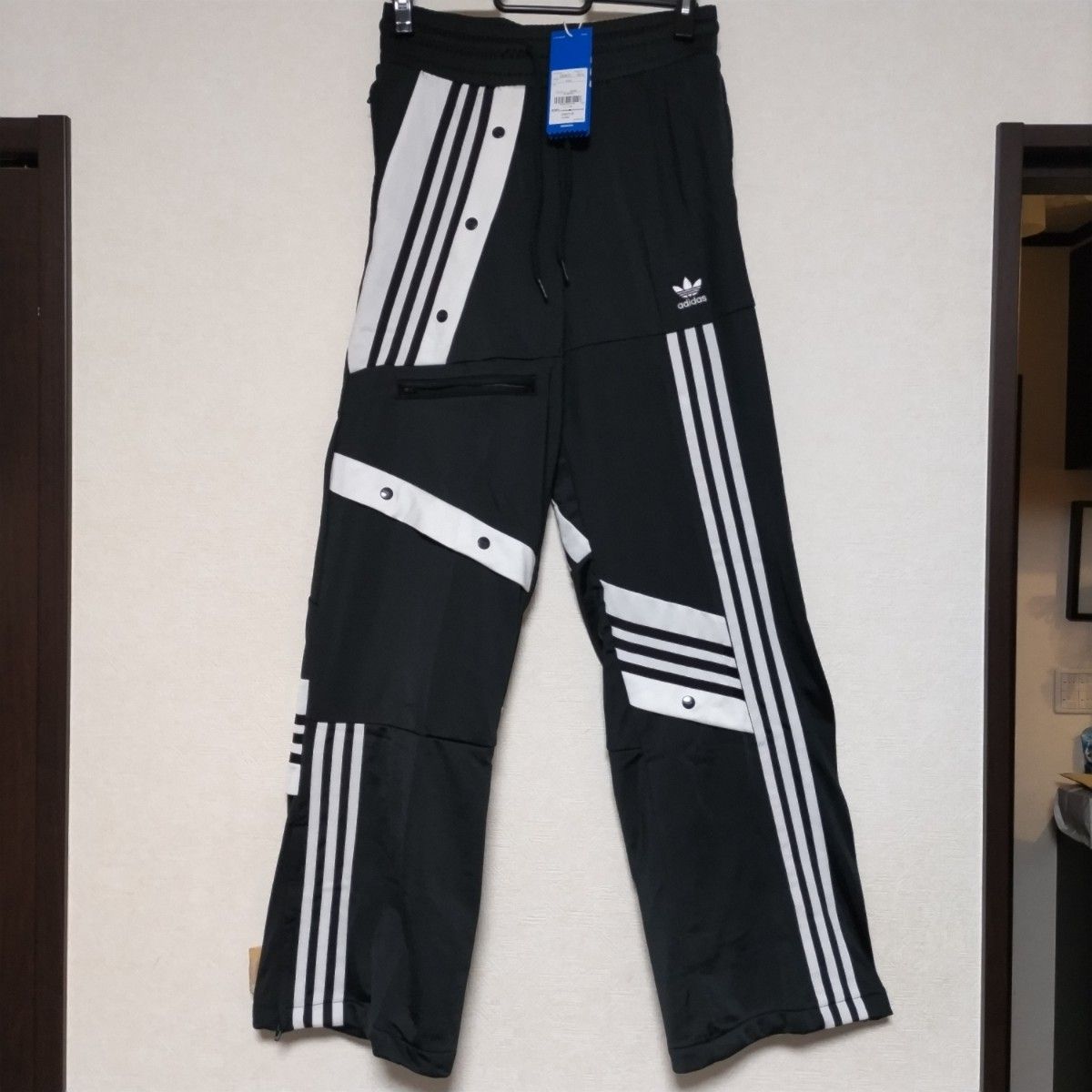 新品未使用 adidas Danielle Cathari CATHARI TRACK PANT 新品未使用 adidas Danielle Cathari CATHARI TRACK PANT