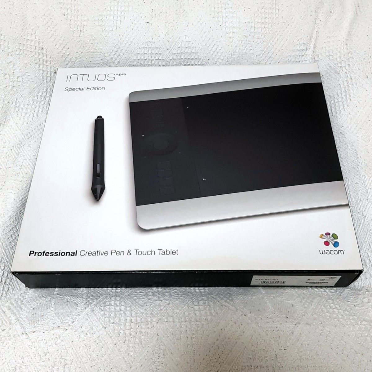 ワコム intuos Pro Special Edition 分か Mサイズ ワコム intuos Pro Special Edition 分か Mサイズ