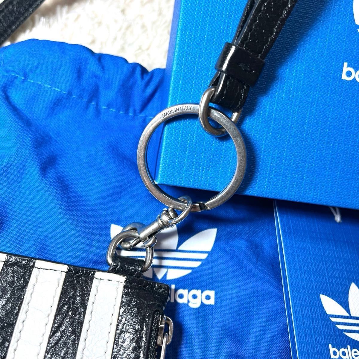 BALENCIAGA × ADIDAS バレンシアガ アディダス コラボ カード BALENCIAGA × ADIDAS バレンシアガ アディダス コラボ カード