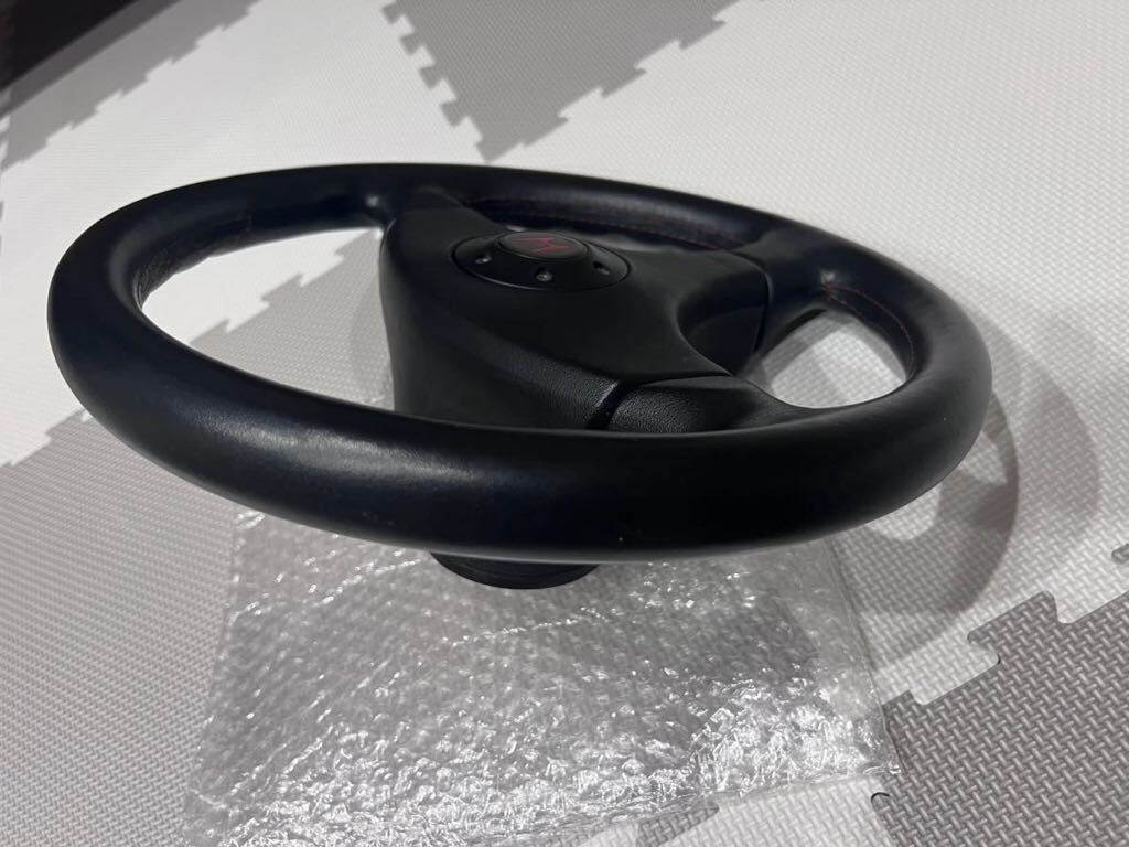ホンダ インテグラ タイプR DC2 純正 MOMO レザー ステアリング ホンダ インテグラ タイプR DC2 純正 MOMO レザー ステアリング