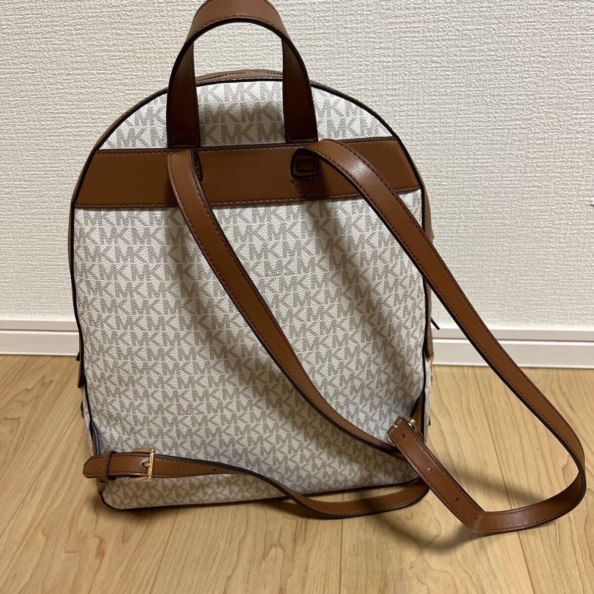美品マイケルコース リュックサック リュック バッグ MICHAEL 美品マイケルコース リュックサック リュック バッグ MICHAEL
