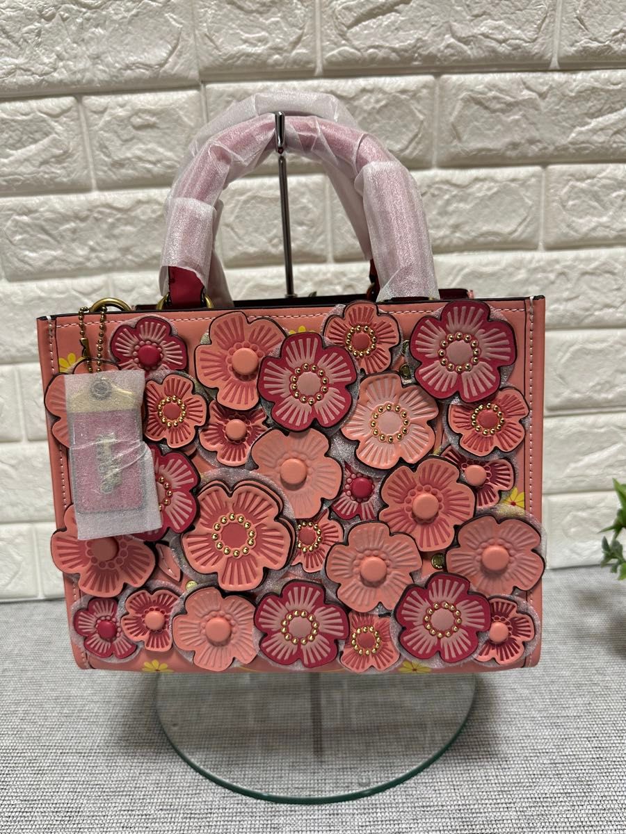 新品coach ローグ 25 カラーブロック ウィズ ティー ローズC8510 新品coach ローグ 25 カラーブロック ウィズ ティー ローズC8510