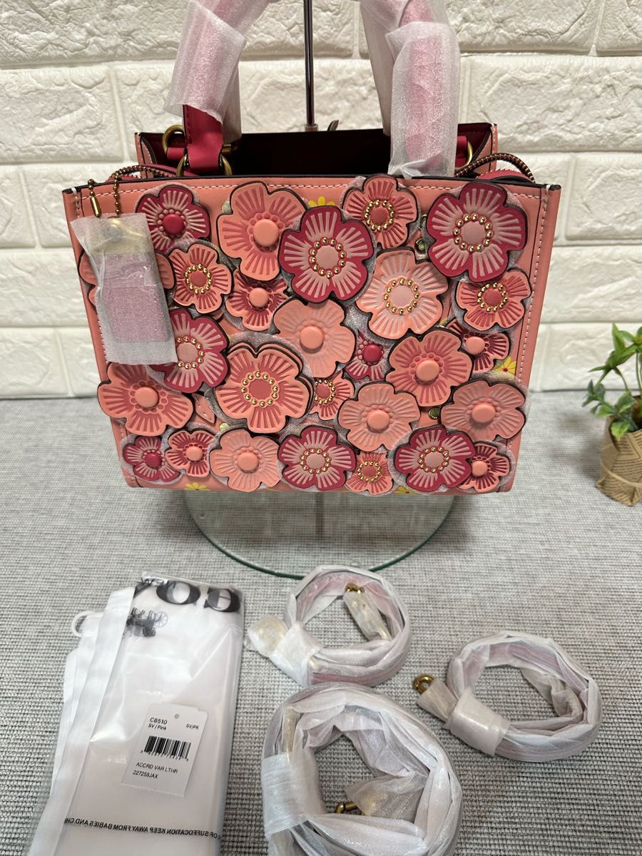 新品coach ローグ 25 カラーブロック ウィズ ティー ローズC8510 新品coach ローグ 25 カラーブロック ウィズ ティー ローズC8510