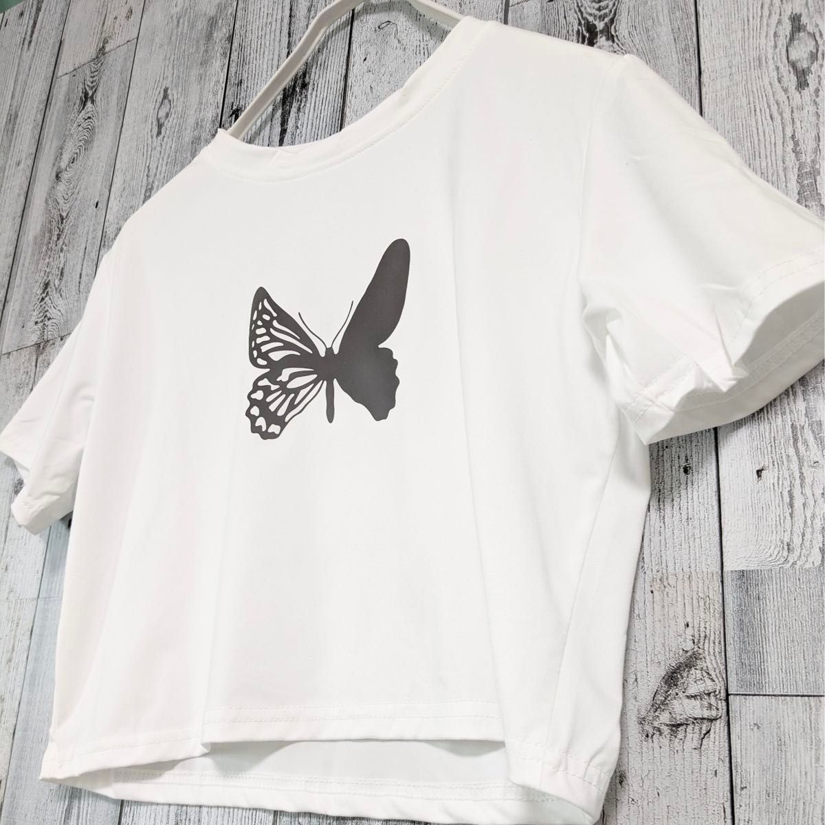 【MIM the wardrobe】BUTTERFLY T-SHIRT/バタフライ★韓国 Tシャツ ミニTシャツ ショート丈 韓国 バタフライ ワンポイント