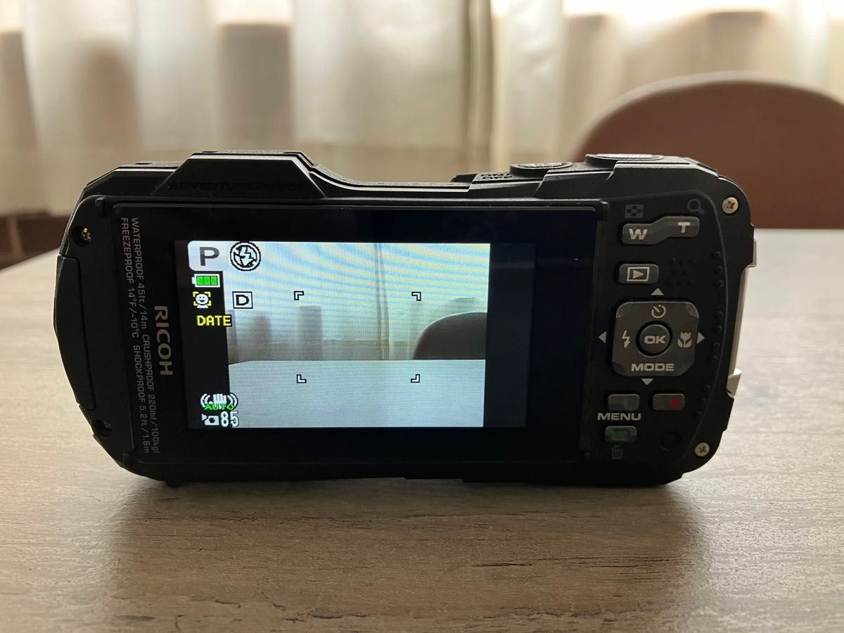 RICOH WG-40 中古デジタルカメラ本体 付属品[充電用電源 RICOH WG-40 中古デジタルカメラ本体 付属品[充電用電源