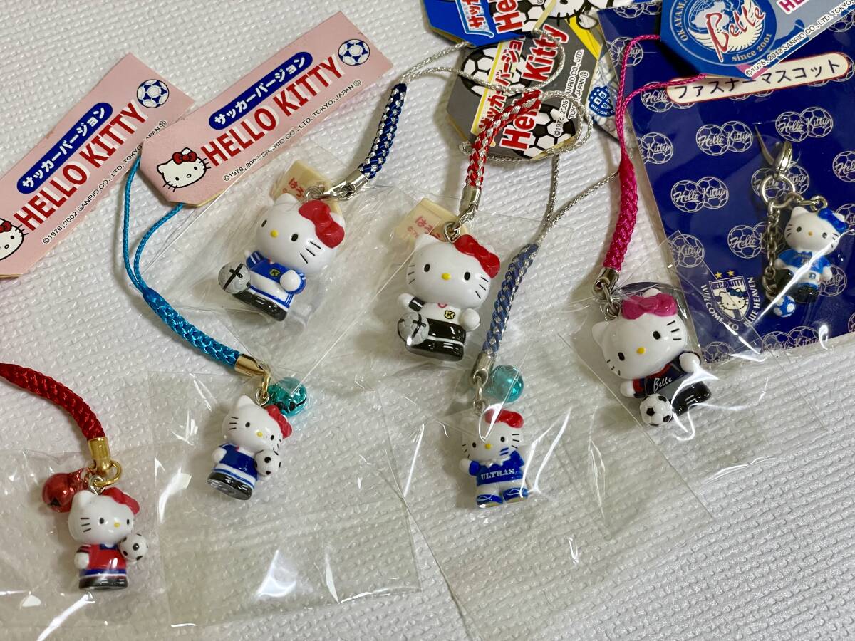 サンリオ ハローキティ根付け 「サッカーバージョン」2002・2005 サンリオ ハローキティ根付け 「サッカーバージョン」2002・2005