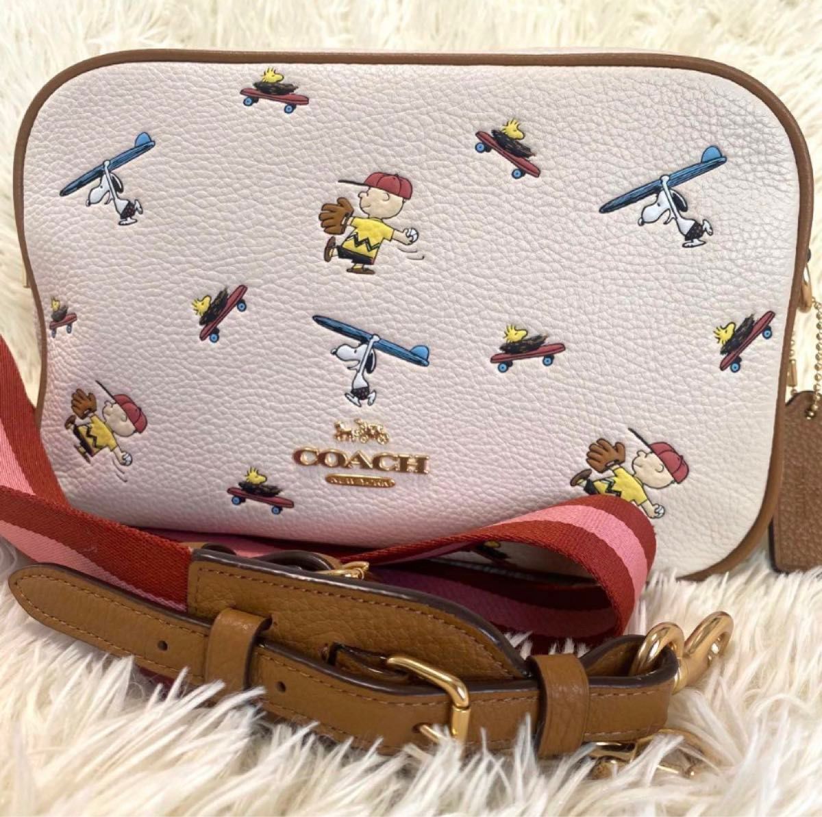 美品 COACH×PEANUTS ショルダーバッグ スヌーピー 日本限定 完売 美品 COACH×PEANUTS ショルダーバッグ スヌーピー 日本限定 完売