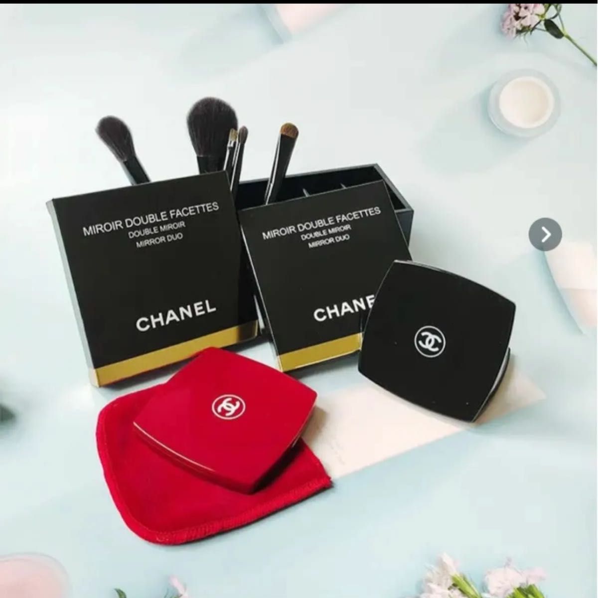 特別限定色 完売品 CHANEL コンパクトダブルミラー レッド