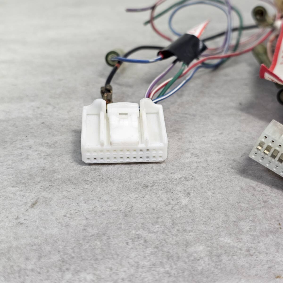 B28548 動作確認済 イクリプス純正 電源コード AVN6606HD B28548 動作確認済 イクリプス純正 電源コード AVN6606HD
