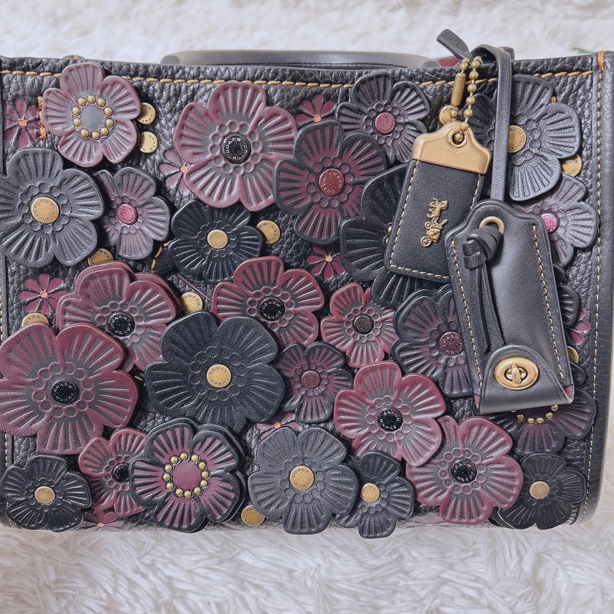 即日発送 極美品 COACH コーチ ローグ25 ウィズ ティーローズ 即日発送 極美品 COACH コーチ ローグ25 ウィズ ティーローズ