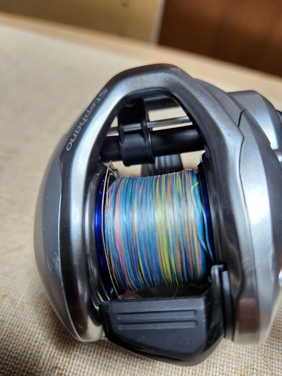 中古品 シマノ SHIMANO ステファーノSS 100HG ベイトリール 右 中古品 シマノ SHIMANO ステファーノSS 100HG ベイトリール 右