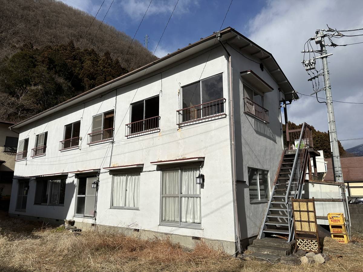 栃木県日光市鬼怒川温泉駅車で3分、4部屋リノベーション工事中 栃木県日光市鬼怒川温泉駅車で3分、4部屋リノベーション工事中