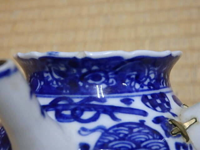 !0 времена заварной чайник фарфор белый фарфор с синим рисунком [ черепаха вода структура ]. рисовое поле черепаха вода .. обыкновенный карп .. ландшафт синий цветок . чайная посуда чайная посуда 