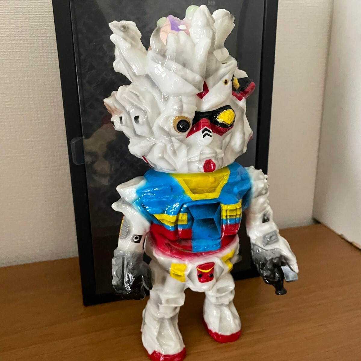 ソフビ サケビの甥 9期 一号 ミライロウマン堂 サケンズマン イナズマン Yahoo!オークション - ソフビ ロウマン堂 サケビの甥 ガンダム