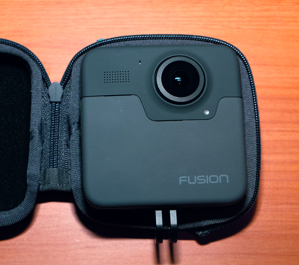 GoPro Fusion 予備バッテリー2個 充電器 水中ハウジング GoPro Fusion 予備バッテリー2個 充電器 水中ハウジング
