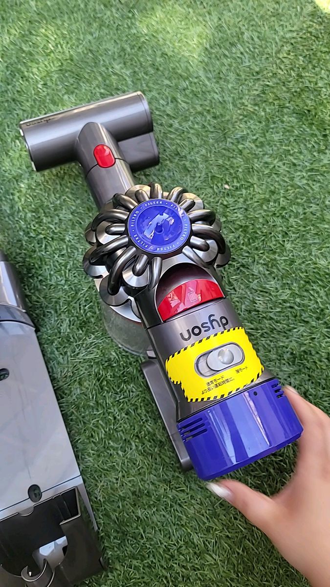 ダイソン V7 Fiuffy コードレス掃除機 Dyson