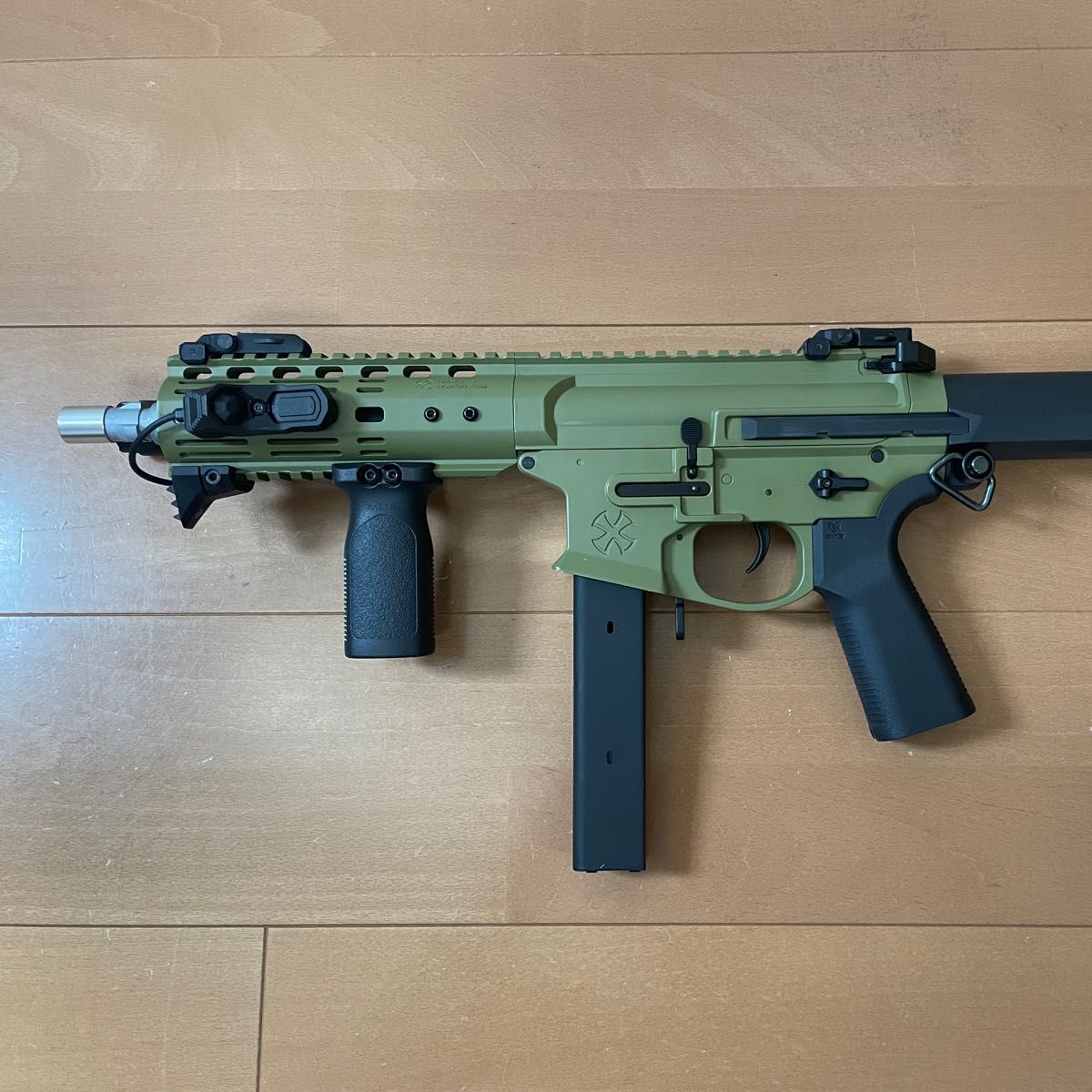 APS/EMG SPACE INVADER 9mm PCC 電動ガン カスタム 中古品 APS/EMG SPACE INVADER 9mm PCC 電動ガン カスタム 中古品