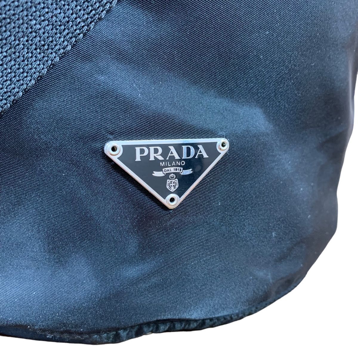 希少 廃盤商品 PRADA プラダ ショルダーバッグ ボンサック 希少 廃盤商品 PRADA プラダ ショルダーバッグ ボンサック
