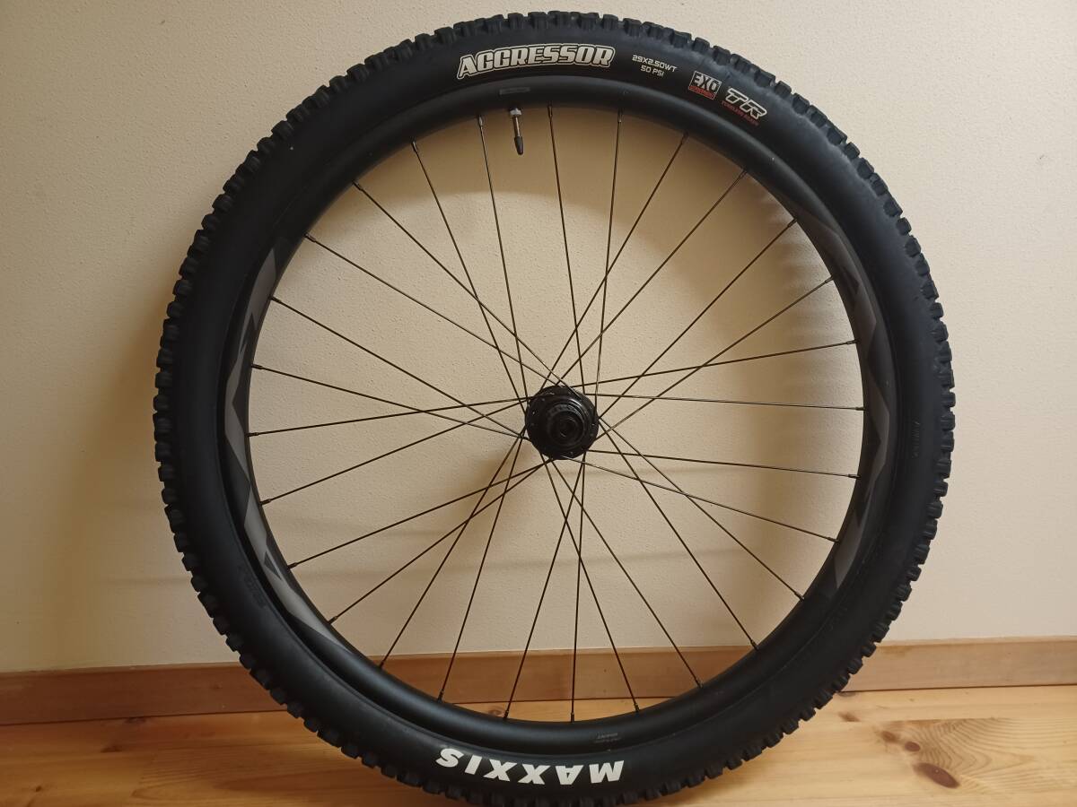 Bibian 比比昂- 走行小29インチMTBホイール GIANT AM WheelSet Bibian 比比昂- 走行小29インチMTBホイール GIANT AM WheelSet