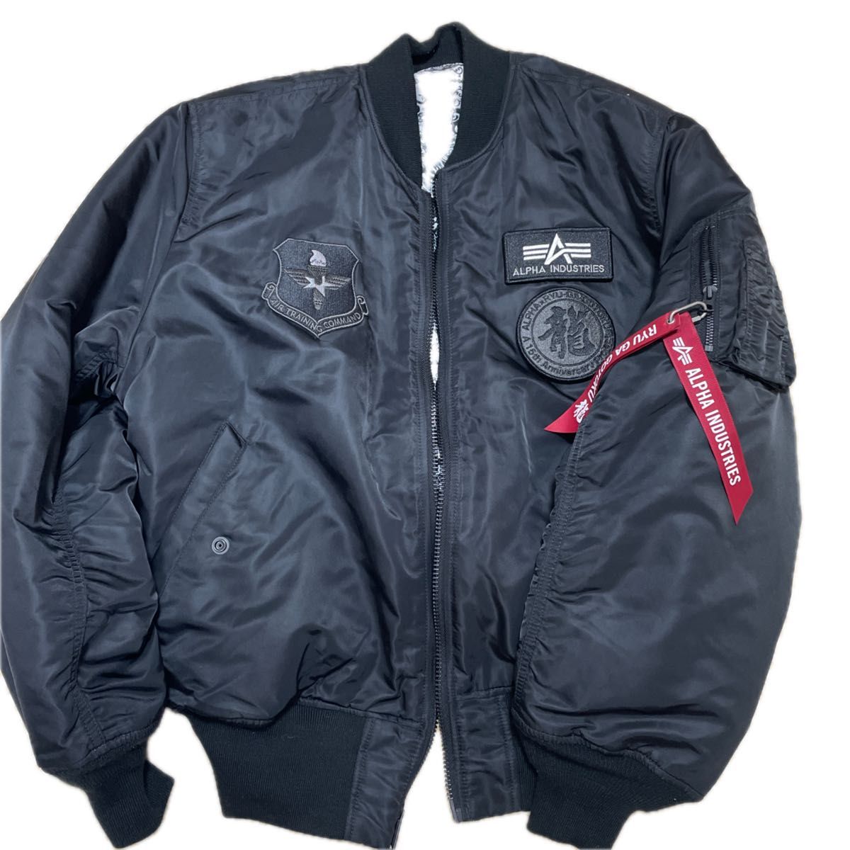 アルファインダストリーズ ALPHA INDUSTRIES MA-1 Lサイズ 龍が アルファインダストリーズ ALPHA INDUSTRIES MA-1 Lサイズ 龍が