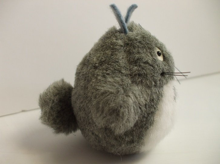 ヤフオク むっちゃ可愛い となりのトトロ 中トトロ マスコ