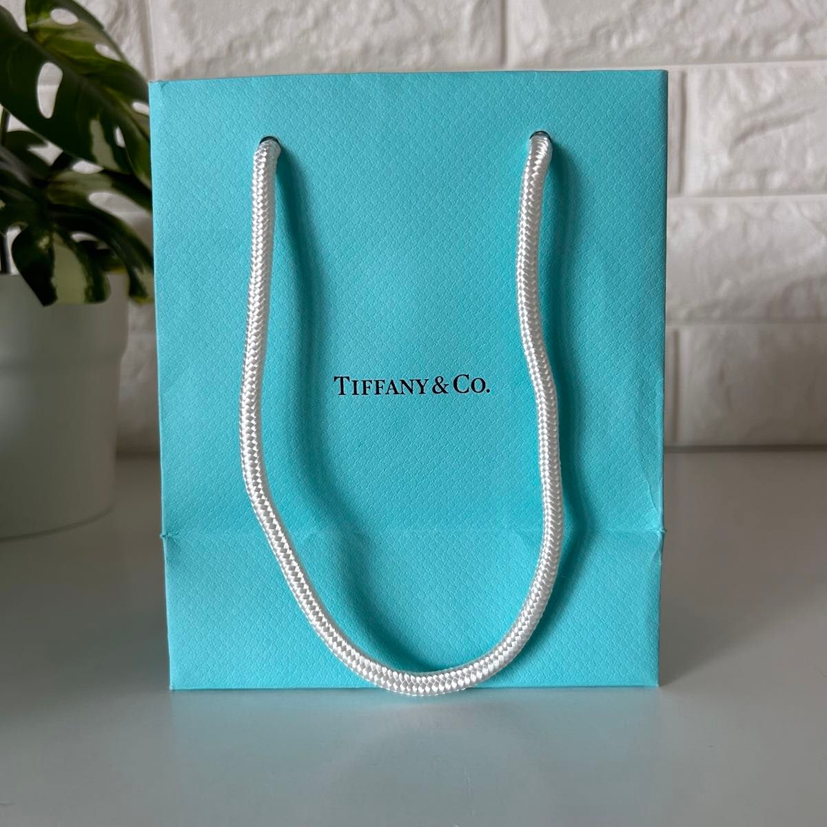 美品 ティファニー メガネケース 箱 ショッパー付き|Yahoo 美品 ティファニー メガネケース 箱 ショッパー付き|Yahoo