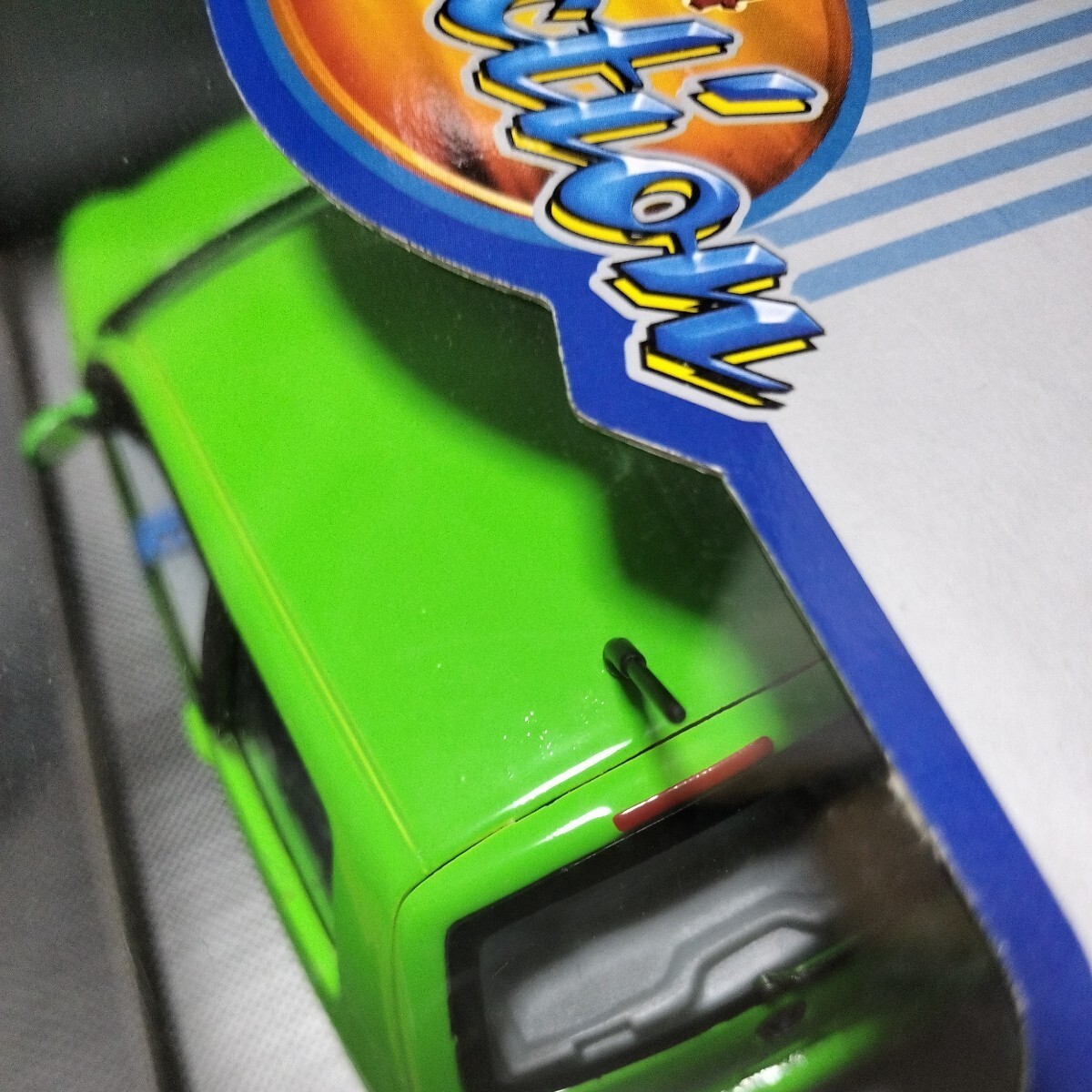 WELLY「1/24 フォルクスワーゲン LUPO」ミニカー ルポ グリーン WELLY「1/24 フォルクスワーゲン LUPO」ミニカー ルポ グリーン