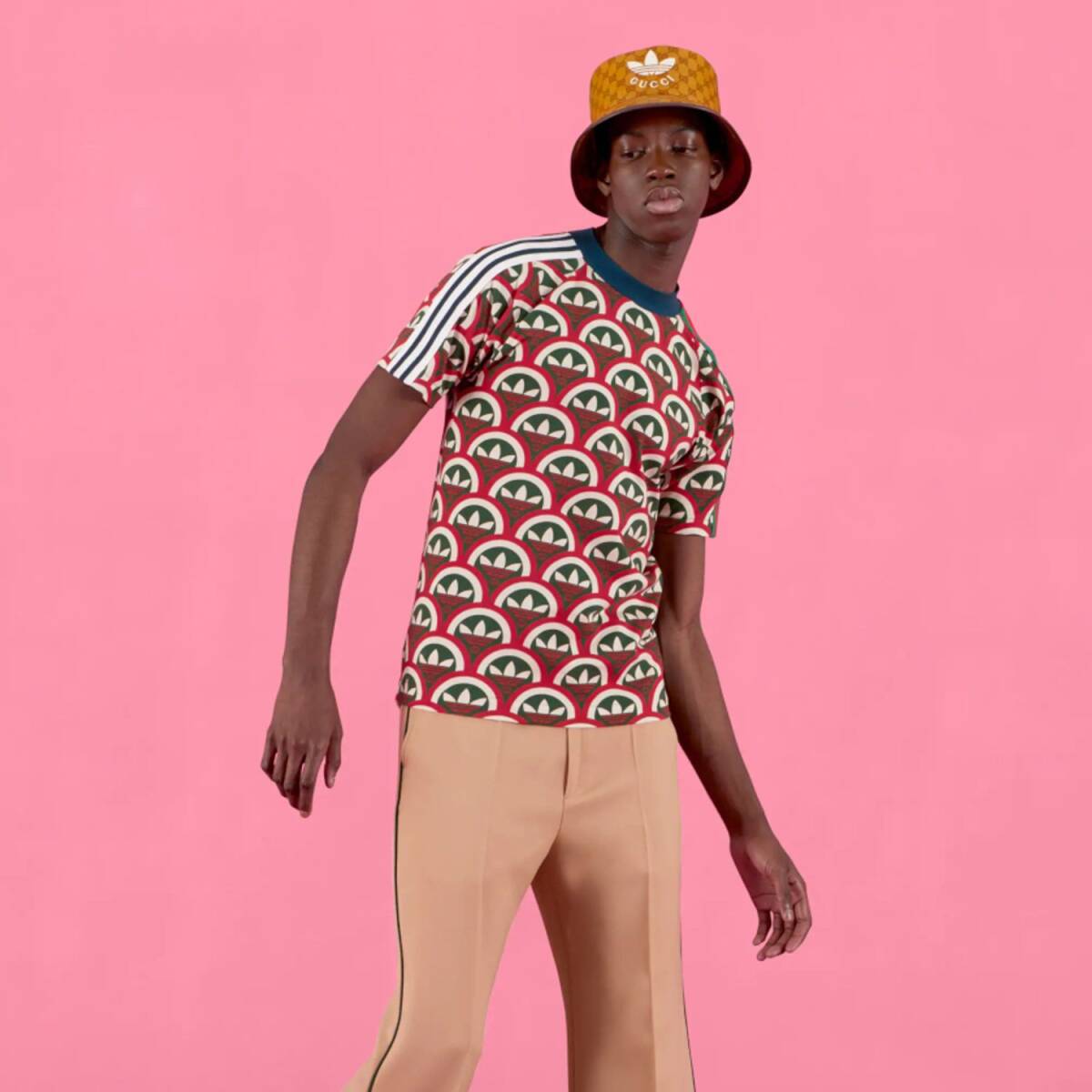 新品 正規品 Msize アディダス × グッチ 半袖 Tシャツ 新品 正規品 Msize アディダス × グッチ 半袖 Tシャツ