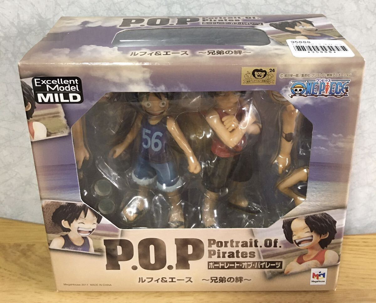 HGシリーズオフィシャルコンプリートブック 特別付録 仮面 HGシリーズオフィシャルコンプリートブック 特別付録 仮面